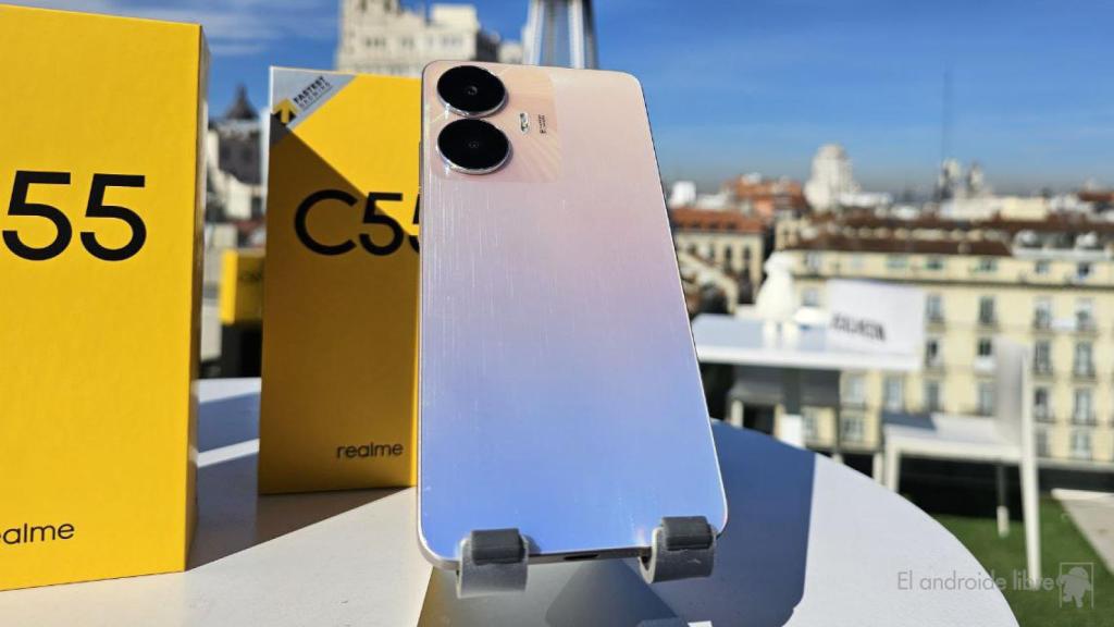 Realme C55 trasera