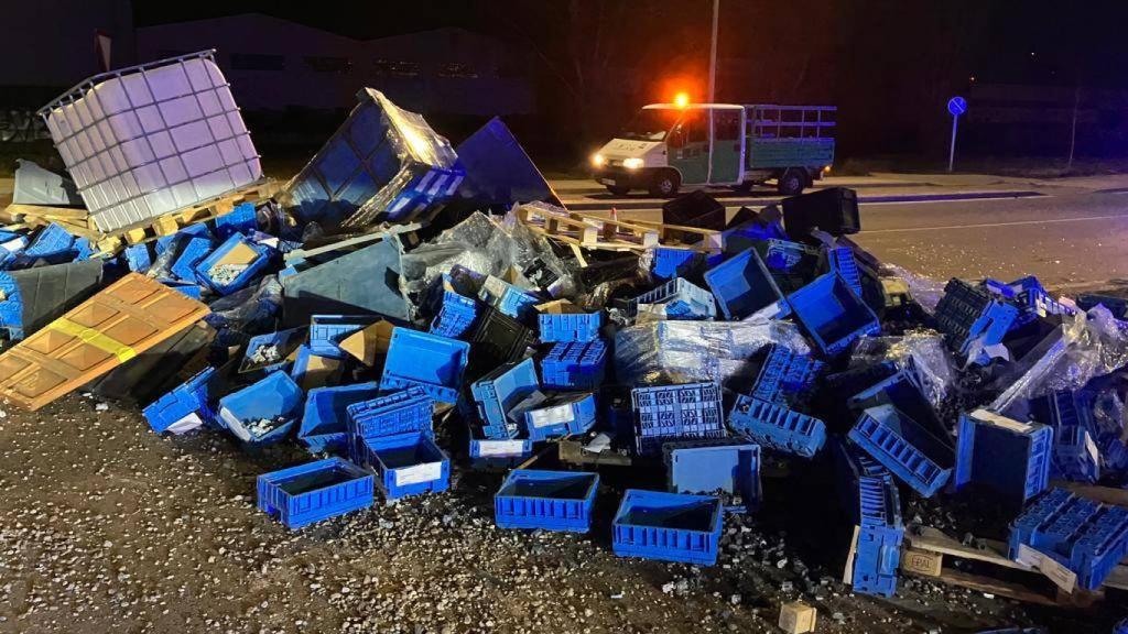 Cajas que llevaba el camión