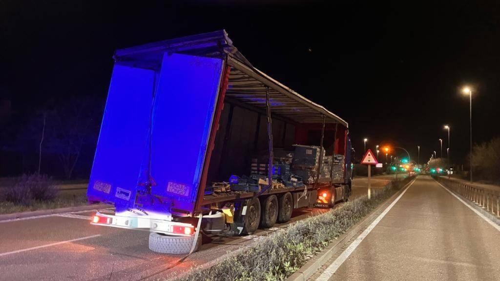 Accidente de un camionero en la A-11