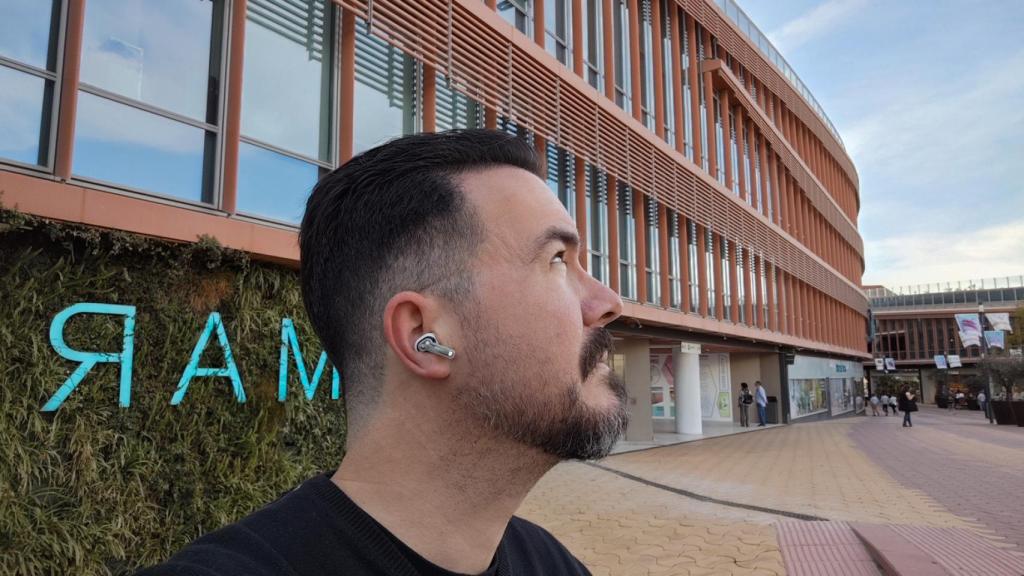 Nohing Ear (2)