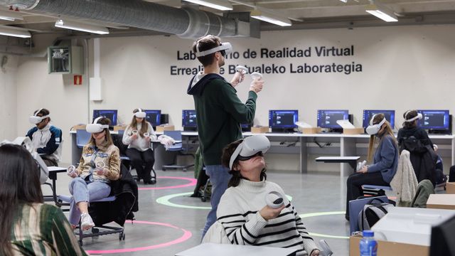 Una de las actividades del Laboratorio de Realidad Virtual de la UPNA.