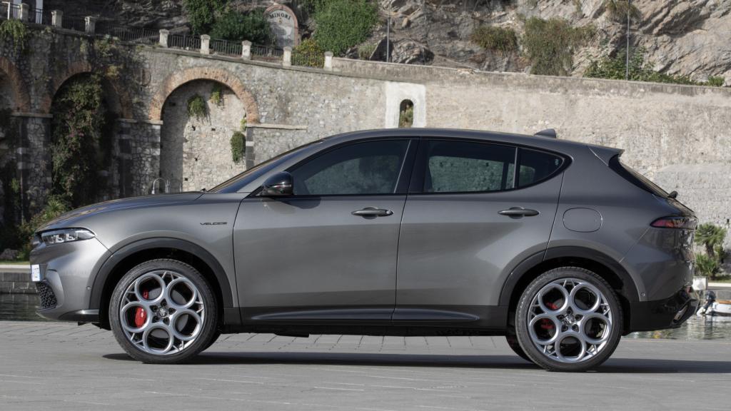 El Alfa Romeo Tonale tiene una longitud de 4,53 metros de largo.