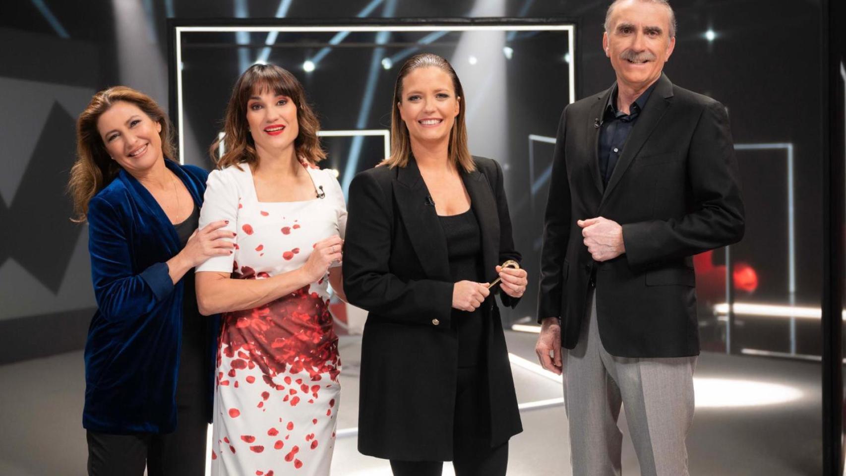 María Casado con los invitados de anoche de ‘Las tres puertas’
