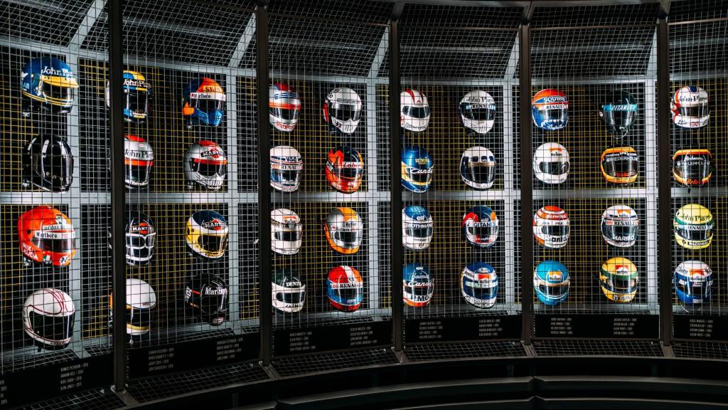 Cascos de los pilotos a lo largo de la historia.