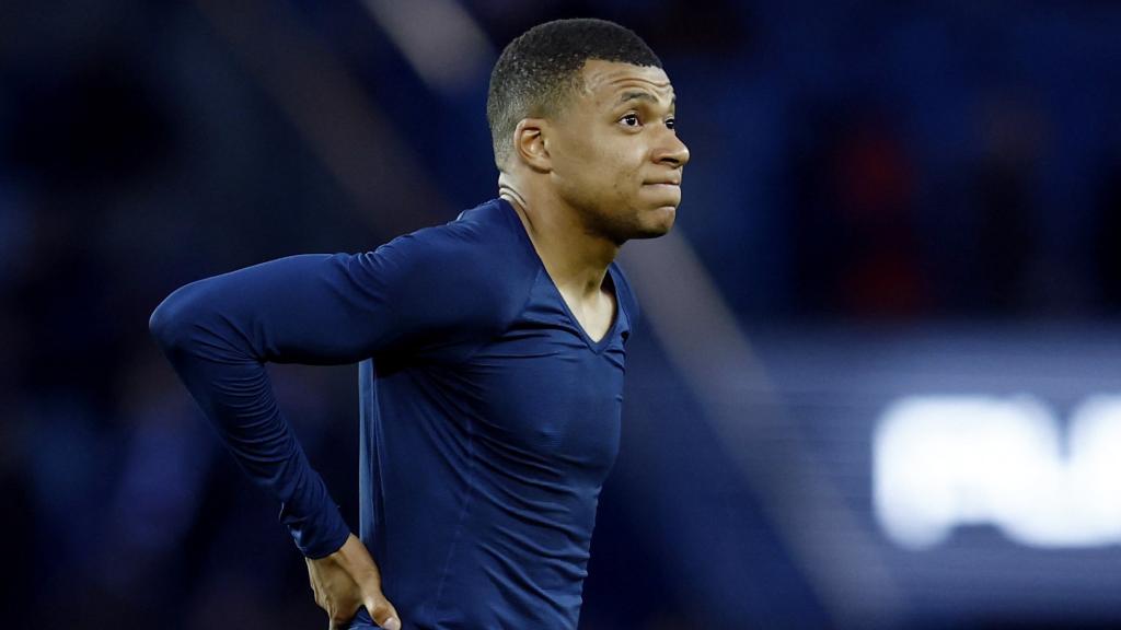 Mbappé, con cara de circunstancia.