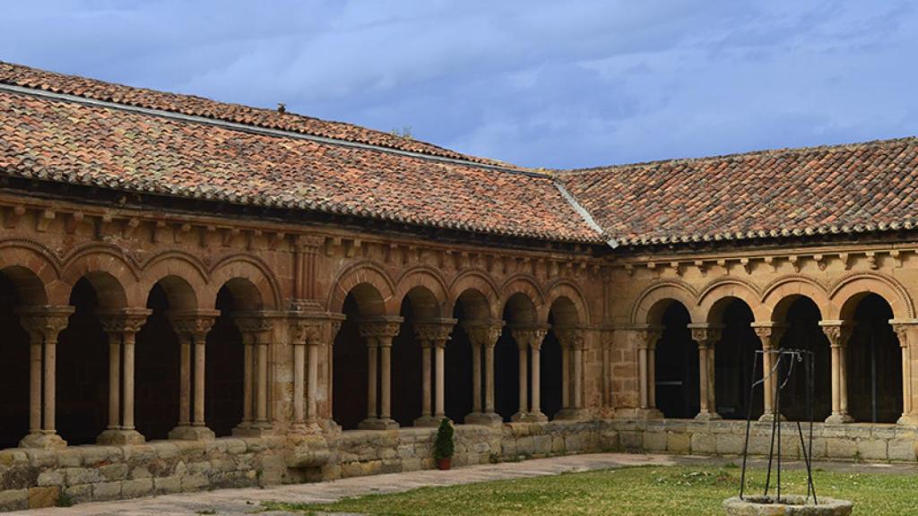 Imagen del claustro de la Concatedral de San Pedro de Soria.