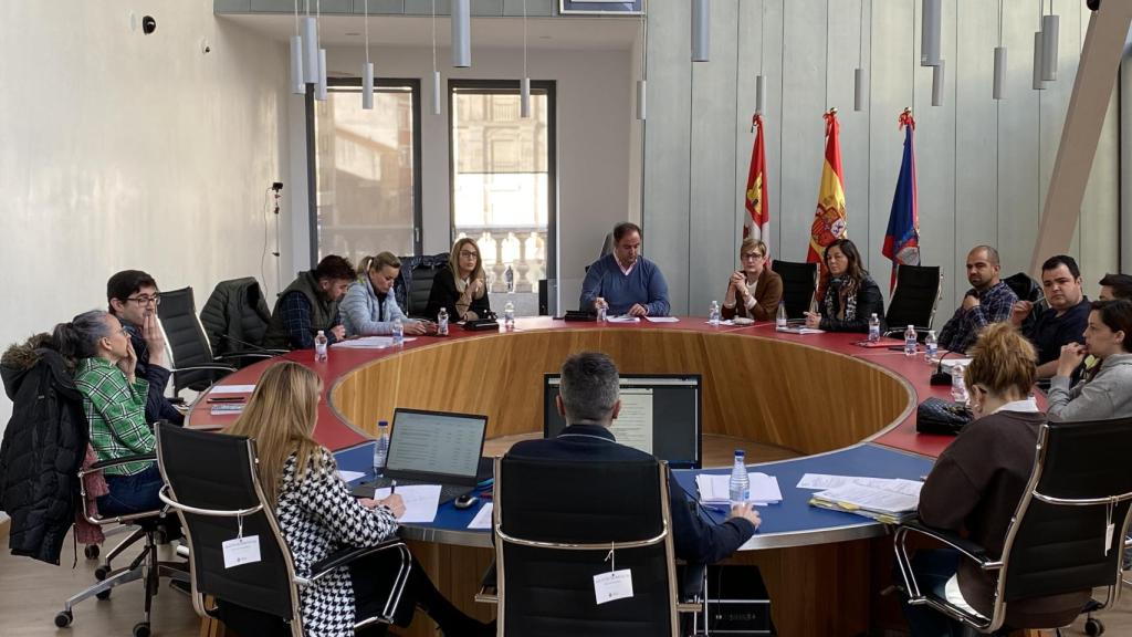 Imagen del pleno del Ayuntamiento de Guijuelo de este jueves.