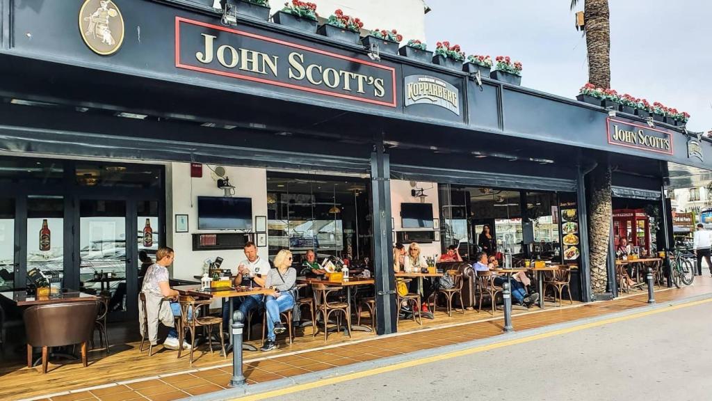 John Scott's Puerto Banús, en Marbella.