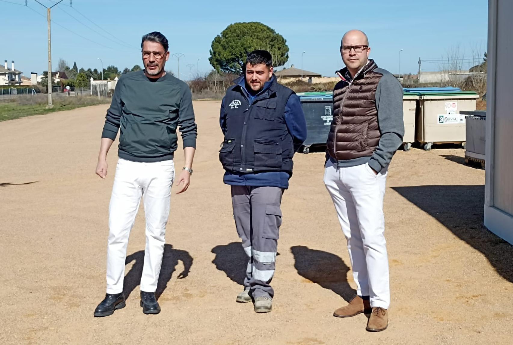 Punto de recogida de residuos voluminosos y naturales en la SA-300