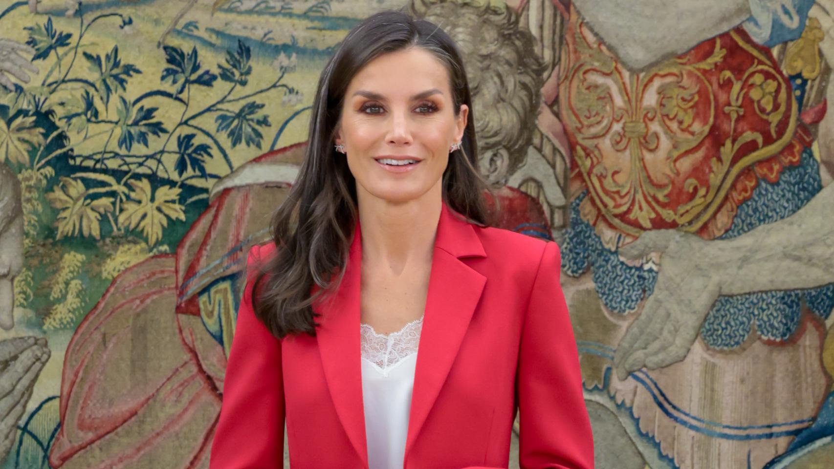 La reina Letizia en el Salón Magnolia de Zarzuela.