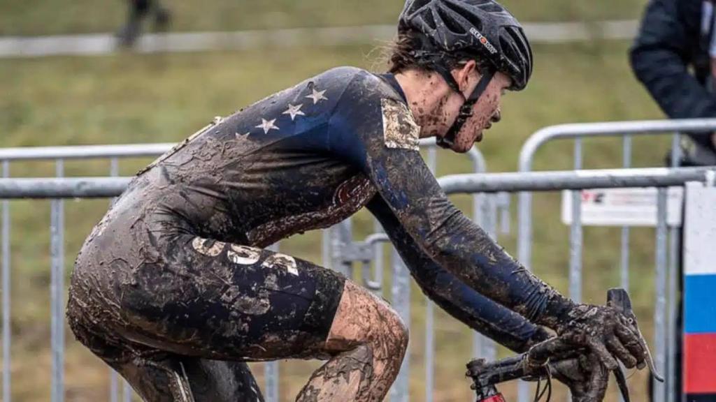 Hannah Arensman durante una carrera de ciclocross