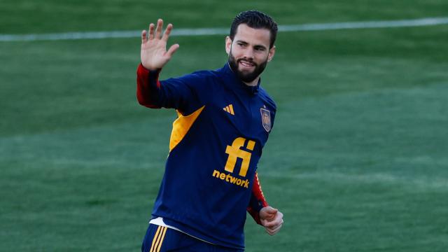 Nacho Fernández durante un entrenamiento con España