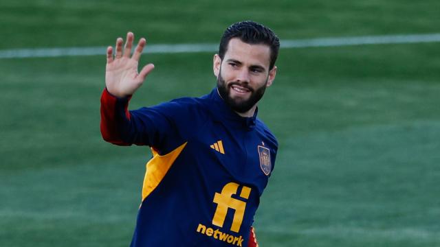 Nacho Fernández durante un entrenamiento con España