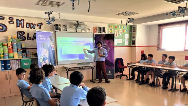 Sesión formativa en un centro de Globeducate en Granada.