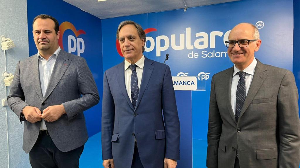De izquierda a derecha: David Mingo, Carlos García Carbayo y Javier Iglesias
