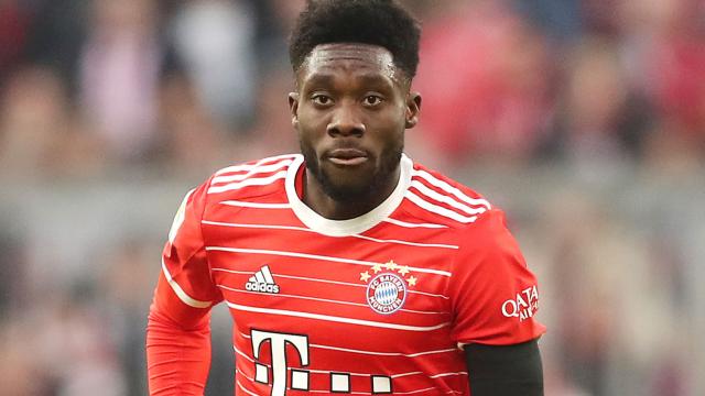Alphonso Davies, en un partido del Bayern Múnich de la temporada 2022/2023