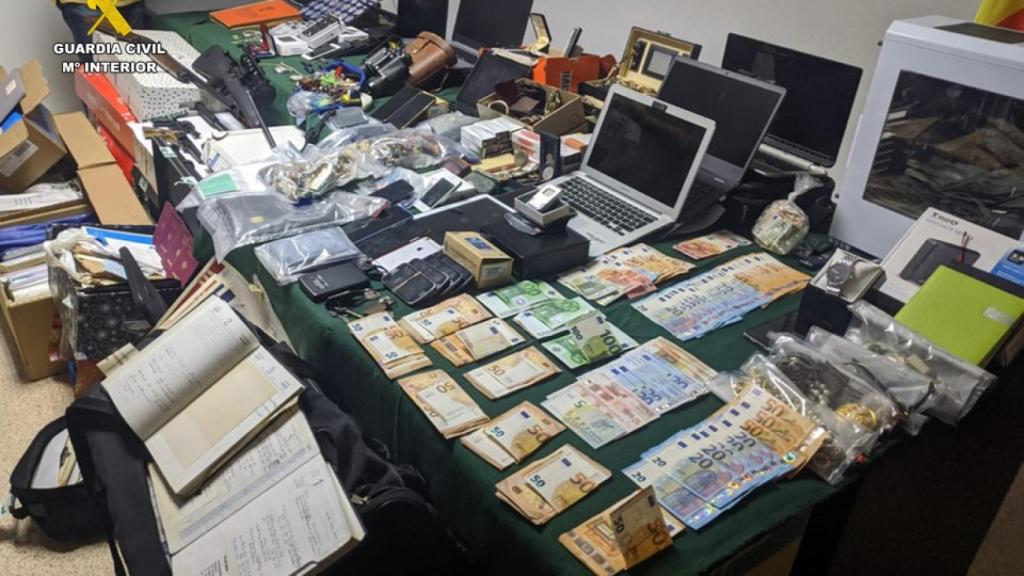 Más imágenes de las incautaciones de la guardia civil.