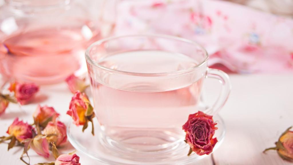La infusión de rosas, tan romántica como digestiva