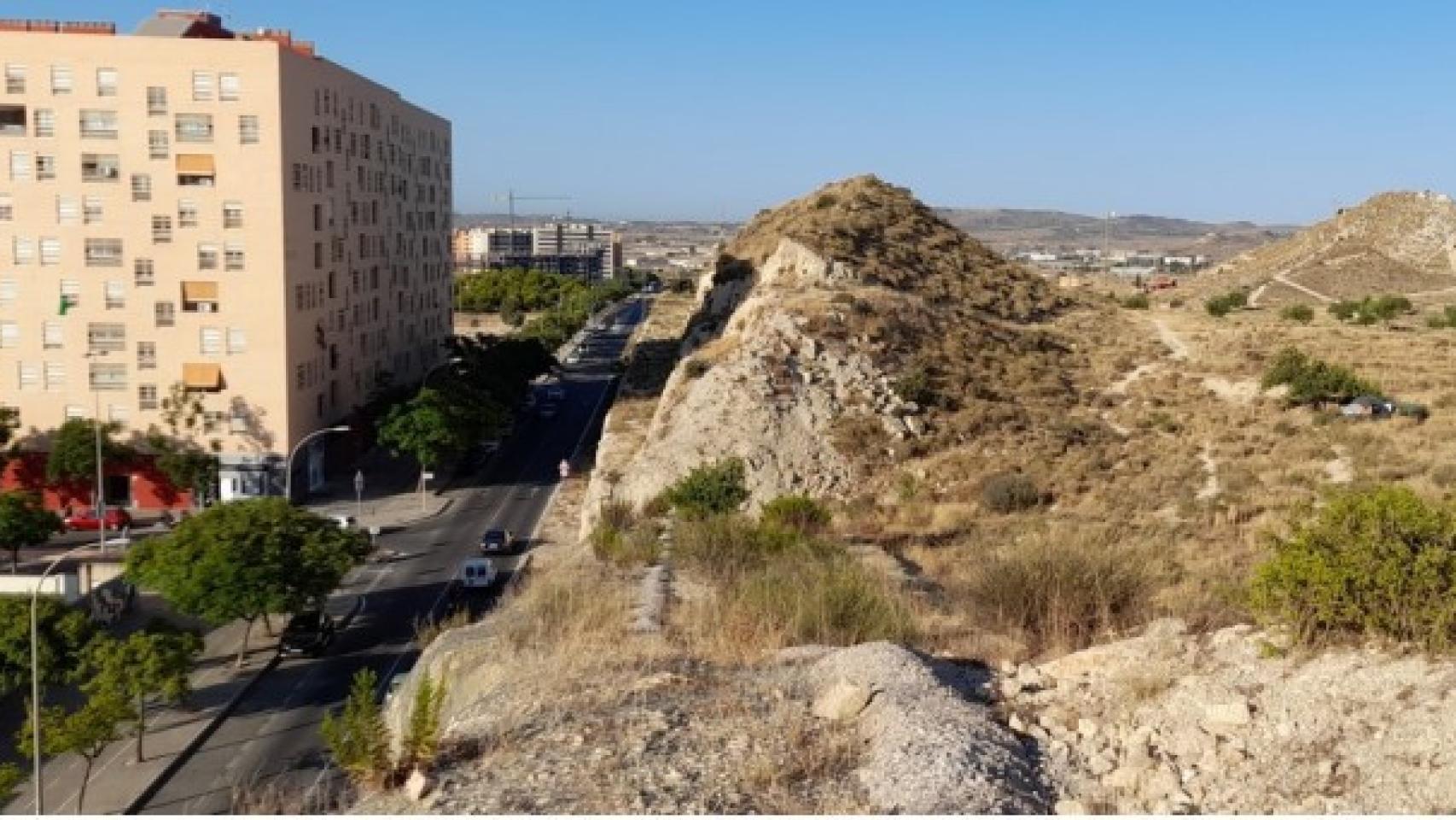 Zona de terrenos a expropiar para la construcción de la Vía Parque.