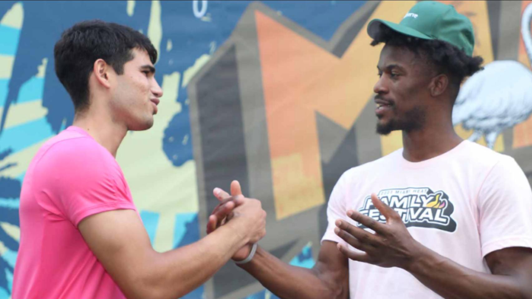 Carlos Alcaraz y Jimmy Butler, durante el Masters 1.000 de Miami