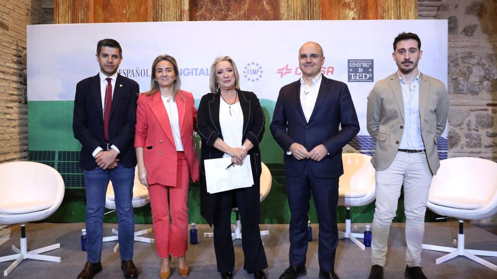 Santiago Lázaro, Milagros Tolón, Esther Esteban, Carlos Barrasa y José Ruiz, de izquierda a derecha.