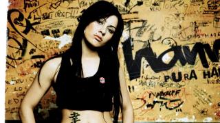 La cantante Hanna, en la portada de su disco 'Pura Hanna'.