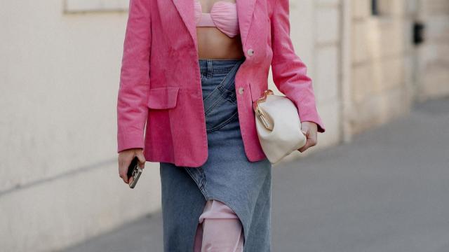 Detalle de un look del 'street style'.