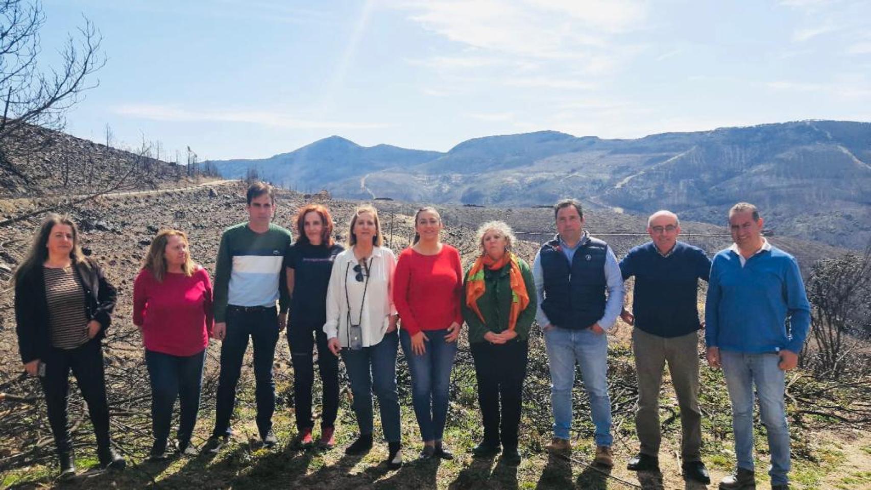 Virginia Barcones visita los trabajos de reforestación de la zona quemada en Monsagro