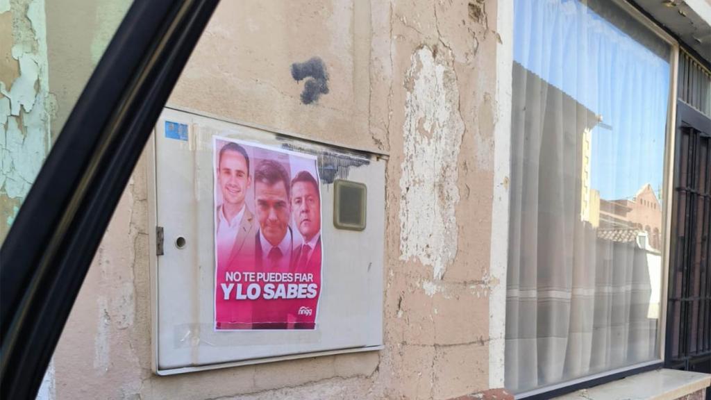 Carteles en Cabanillas del Campo (Guadalajara). Foto: PSOE de Cabanillas del Campo.