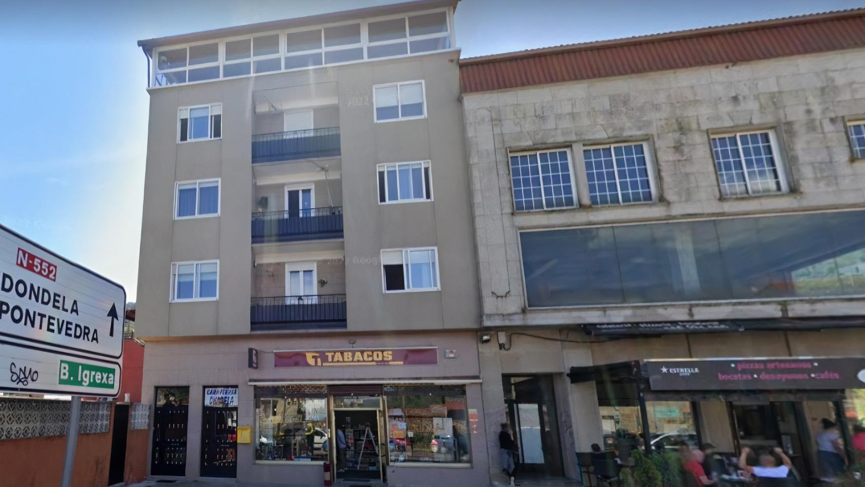Estanco ubicado en el número 29 de la Avenida de Redondela, en Chapela.