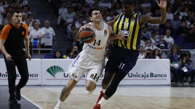 Deck, ante el Fenerbahçe.