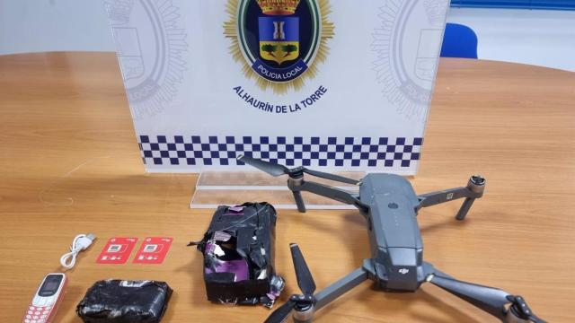 Material incautado en las inmediaciones de la cárcel.