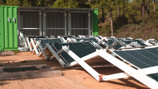 El contenedor solar.