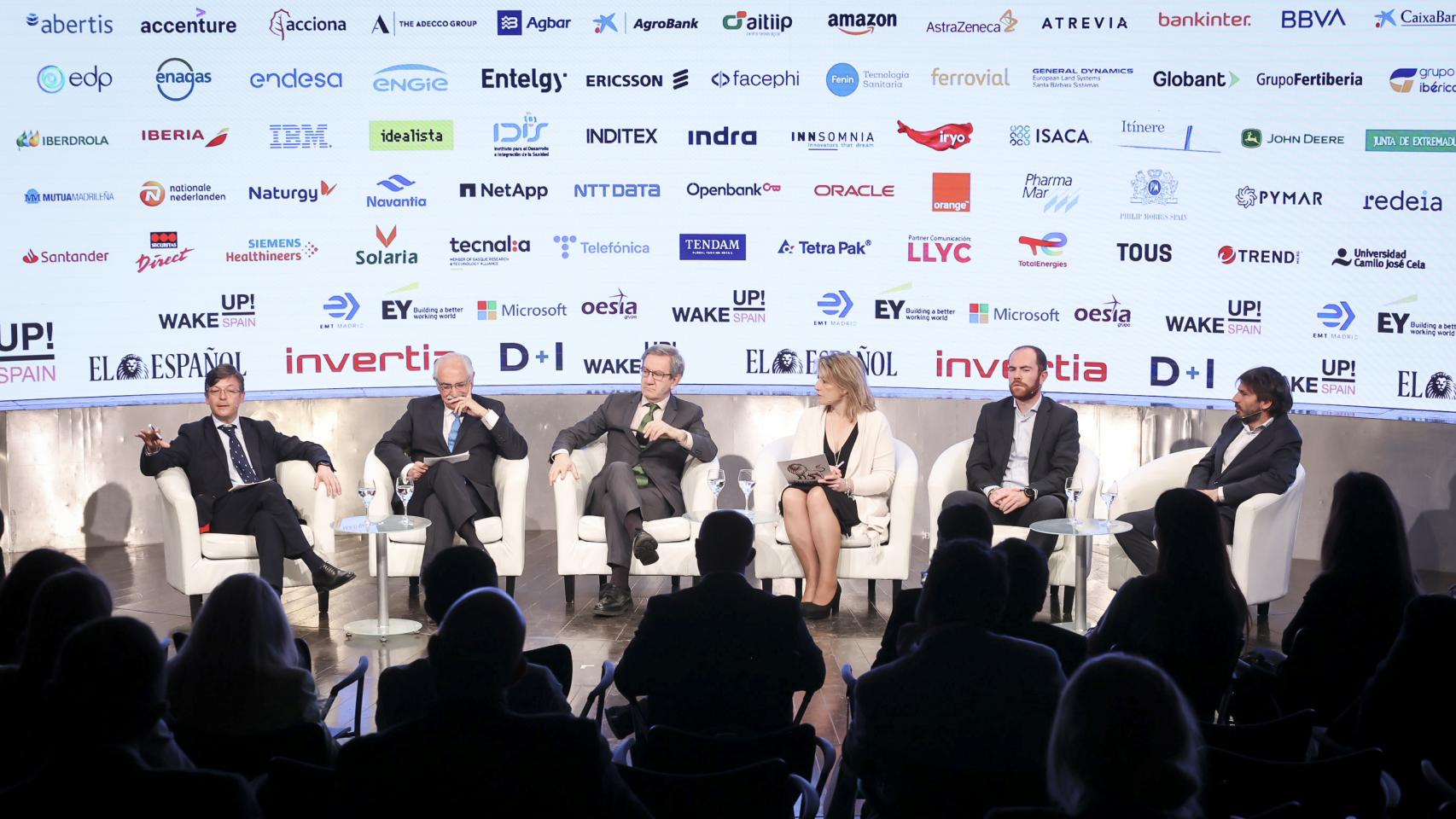 Los integrantes de la mesa de movilidad durante el Wake Up Spain 2023.