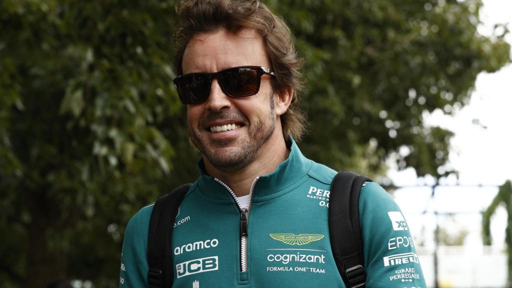 Fernando Alonso, en el paddock