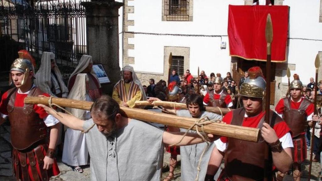 Vía Crucis en la Semana Santa de Candelario