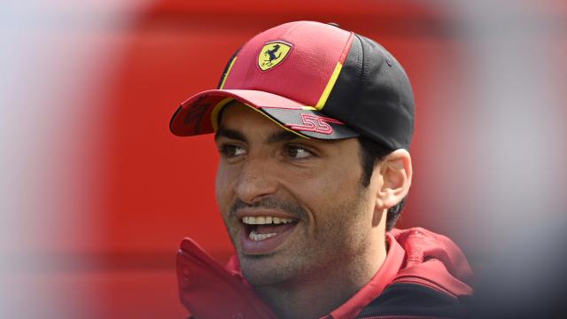 Carlos Sainz, en el paddock