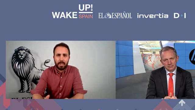 El subdirector de D+I - EL ESPAÑOL, Alberto Iglesias Fraga, junto a Enrique Lores, CEO de HP, en Wake Up, Spain!