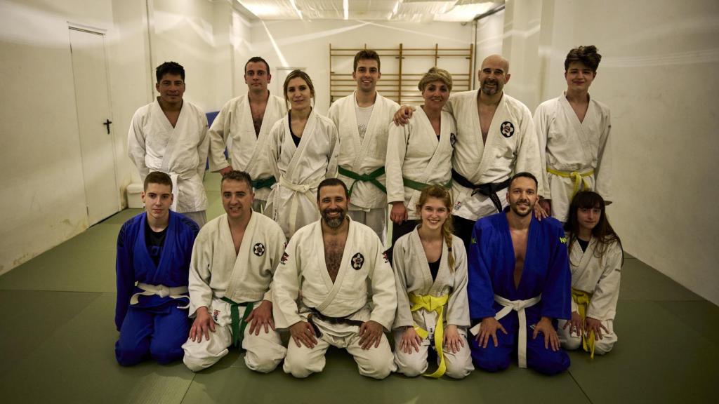 Antonio López impartiendo una clase de Jiu Jitsu