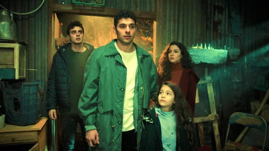 Ömer, Kadir, Asiye y Emel son los personajes protagonistas de 'Hermanos'.