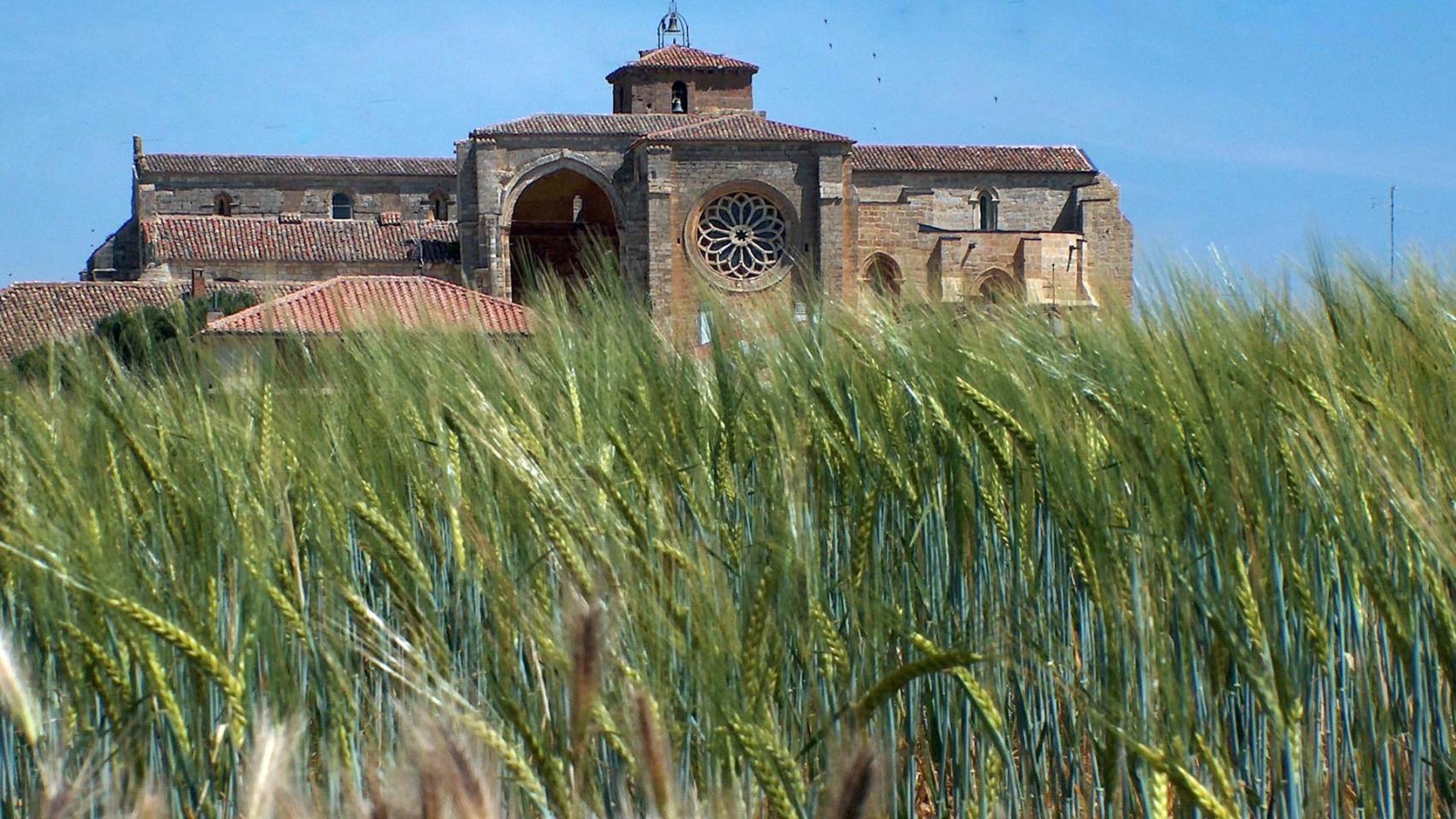Iglesia de Santa María la Blanca, en la provincia de Palencia.