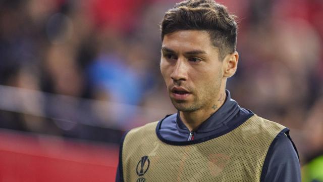 Gonzalo Montiel antes de un partido del Sevilla