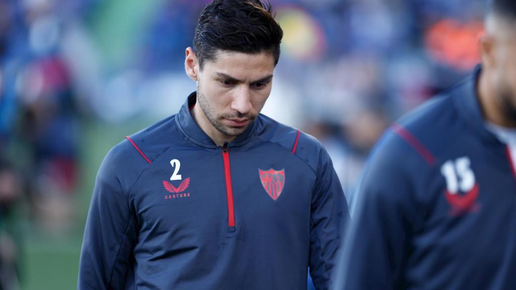 Gonzalo Montiel antes de un partido con el Sevilla de Liga