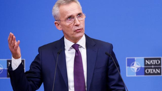 El secretario general de la OTAN, Stoltenberg , celebra una conferencia de prensa en Bruselas.