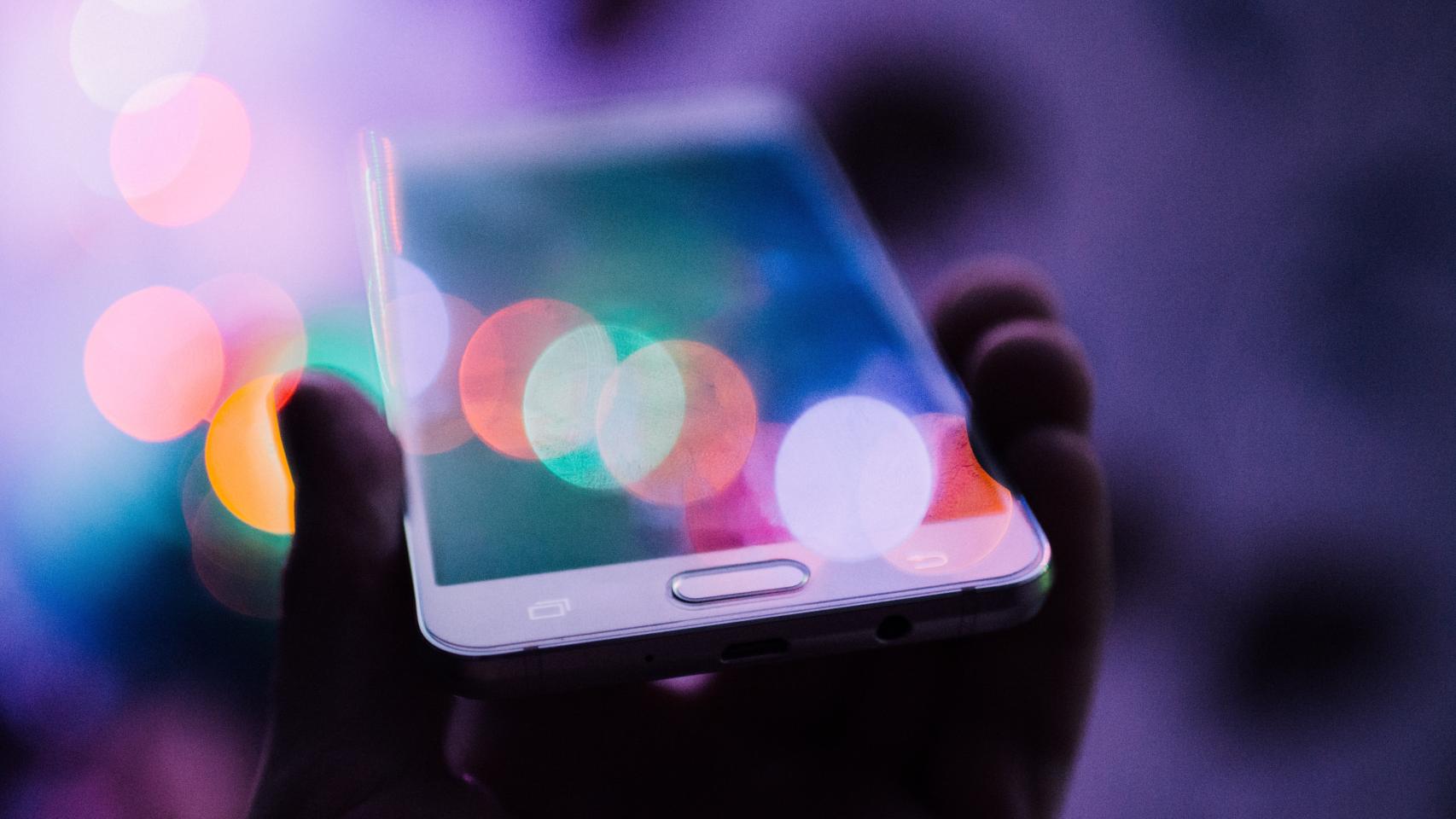 Comandos de voz inaudibles: así pueden hackear tu móvil y portátil sin que te enteres