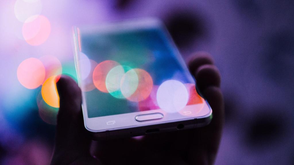 Comandos de voz inaudibles: así pueden hackear tu móvil y portátil sin que te enteres