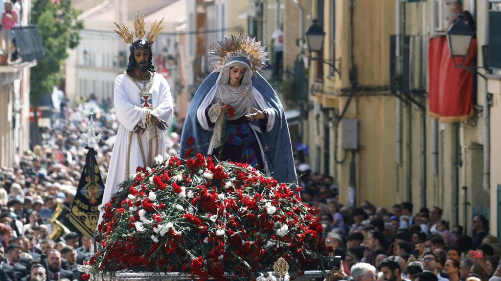 Una imagen del traslado de Cautivo y Trinidad.
