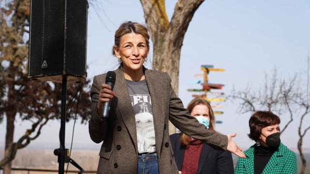 Yolanda Díaz participó en la campaña para las elecciones autonómicas con una visita Castronuño (Valladolid)