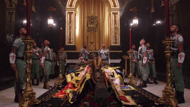 Una guardia de honor de La Legión.