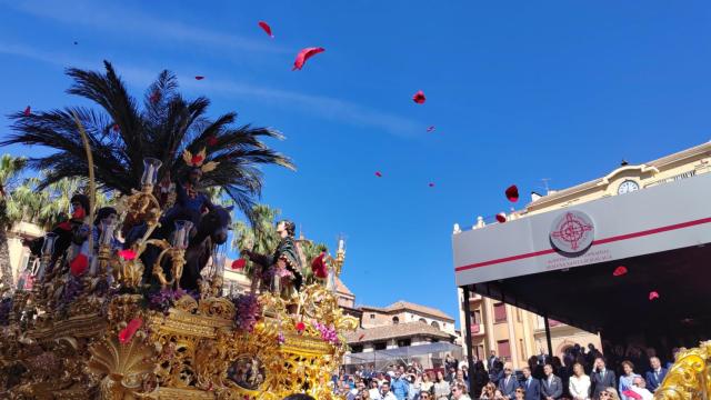 Petalada de Pollinica.